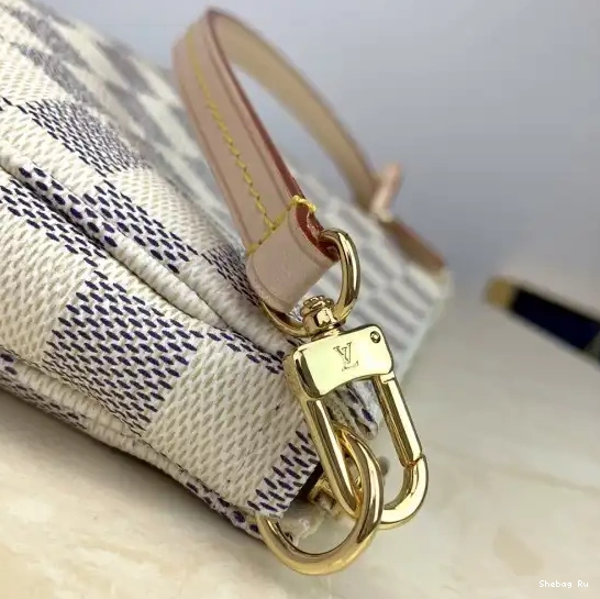 ACCESSOIRES Vuitton Louis POCHETTE 0602